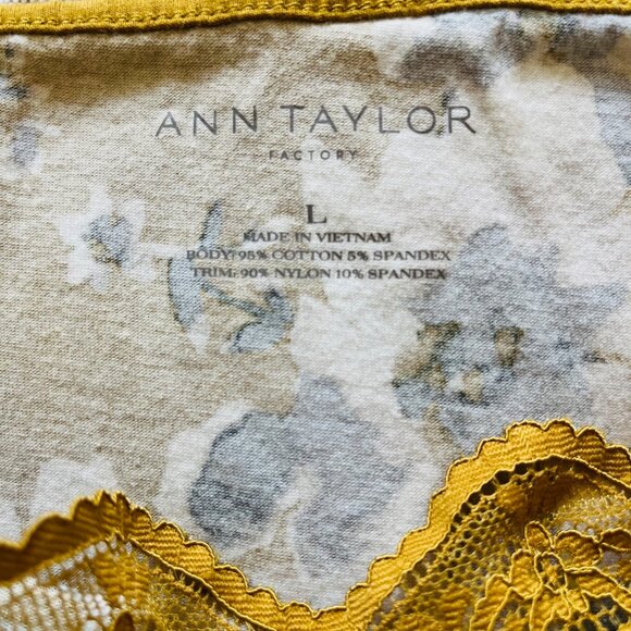 Ann Taylor Factory Sweater & Tank Set in Gold/Black (L) Gently Used/No Flaws - Picture 9 of 10